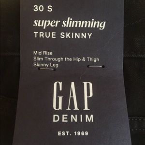 Gap Black skinny jeans
